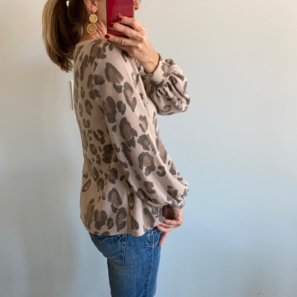 Leopard Print Brushed Hacci Top - Picture 7 of 9